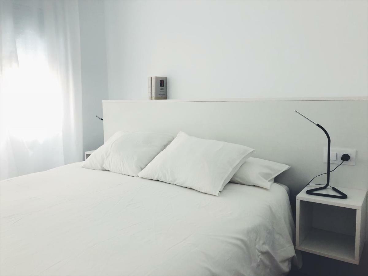 Apartamentos La Gloria Бенідорм Екстер'єр фото