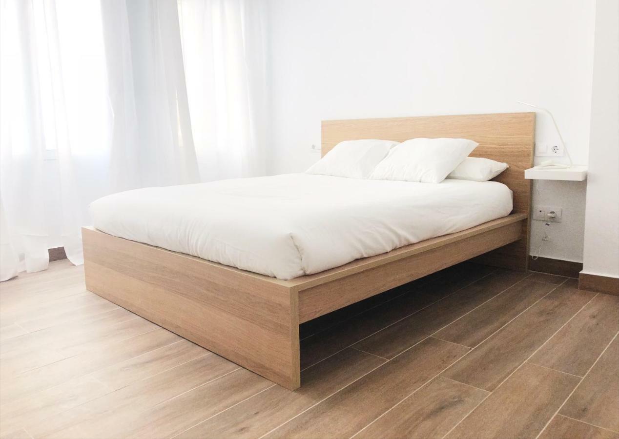 Apartamentos La Gloria Бенідорм Екстер'єр фото